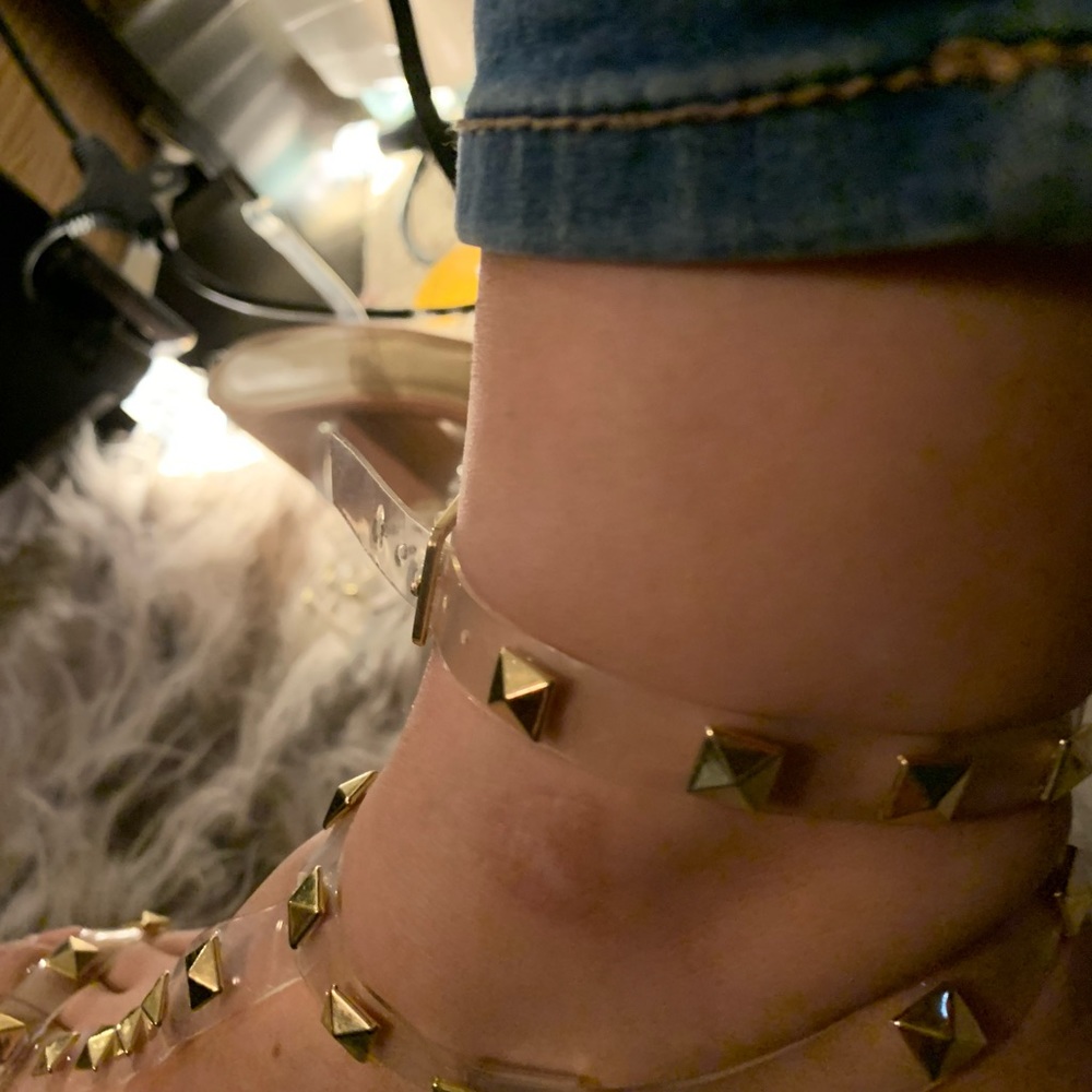 Heels - Picture 2 of 6